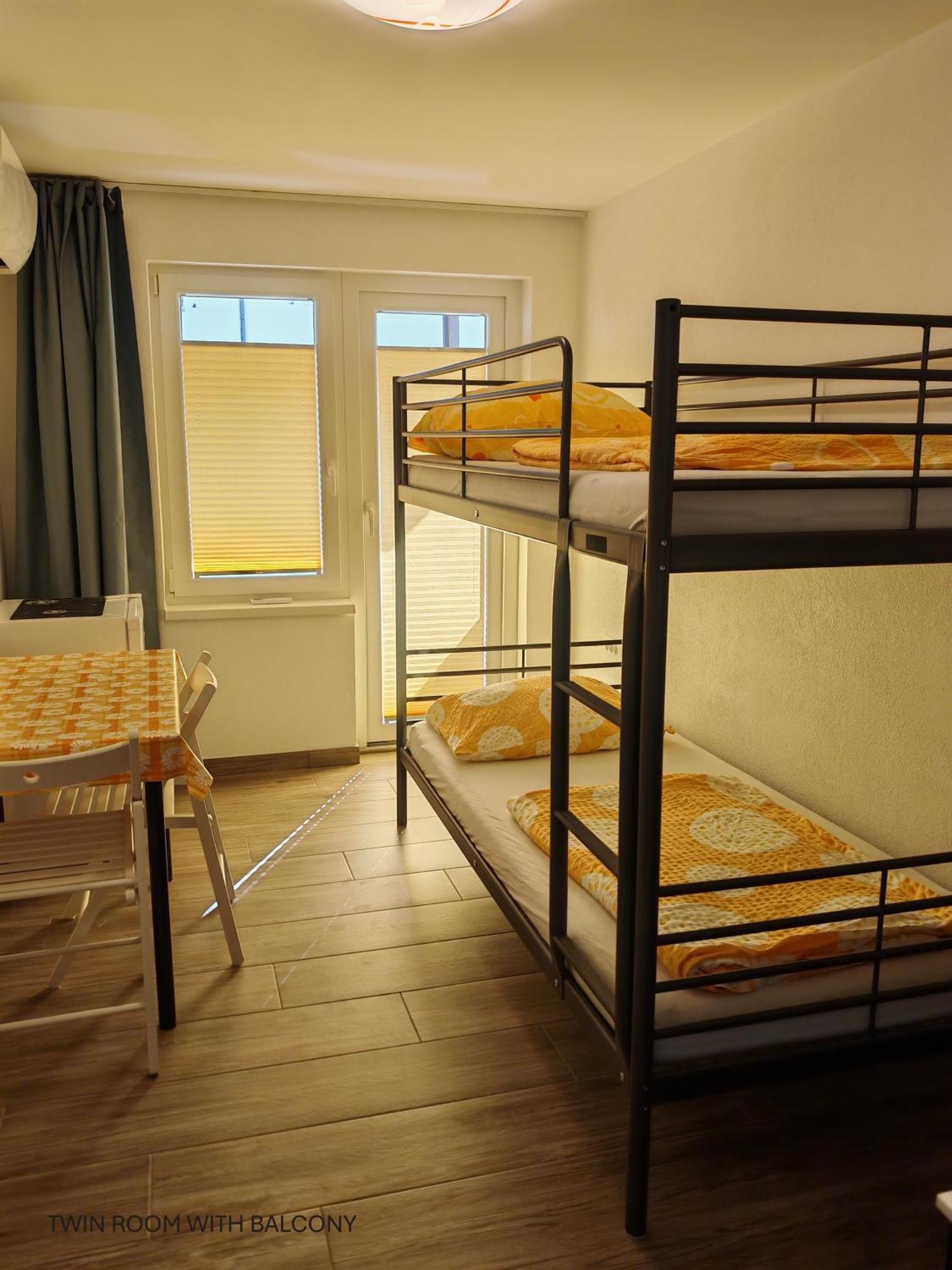Apartment And Room Anica Tolmin Exterior foto